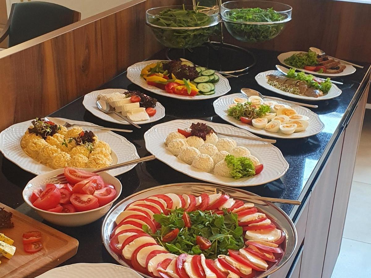 Sky Hotel คราคูฟ ภายนอก รูปภาพ