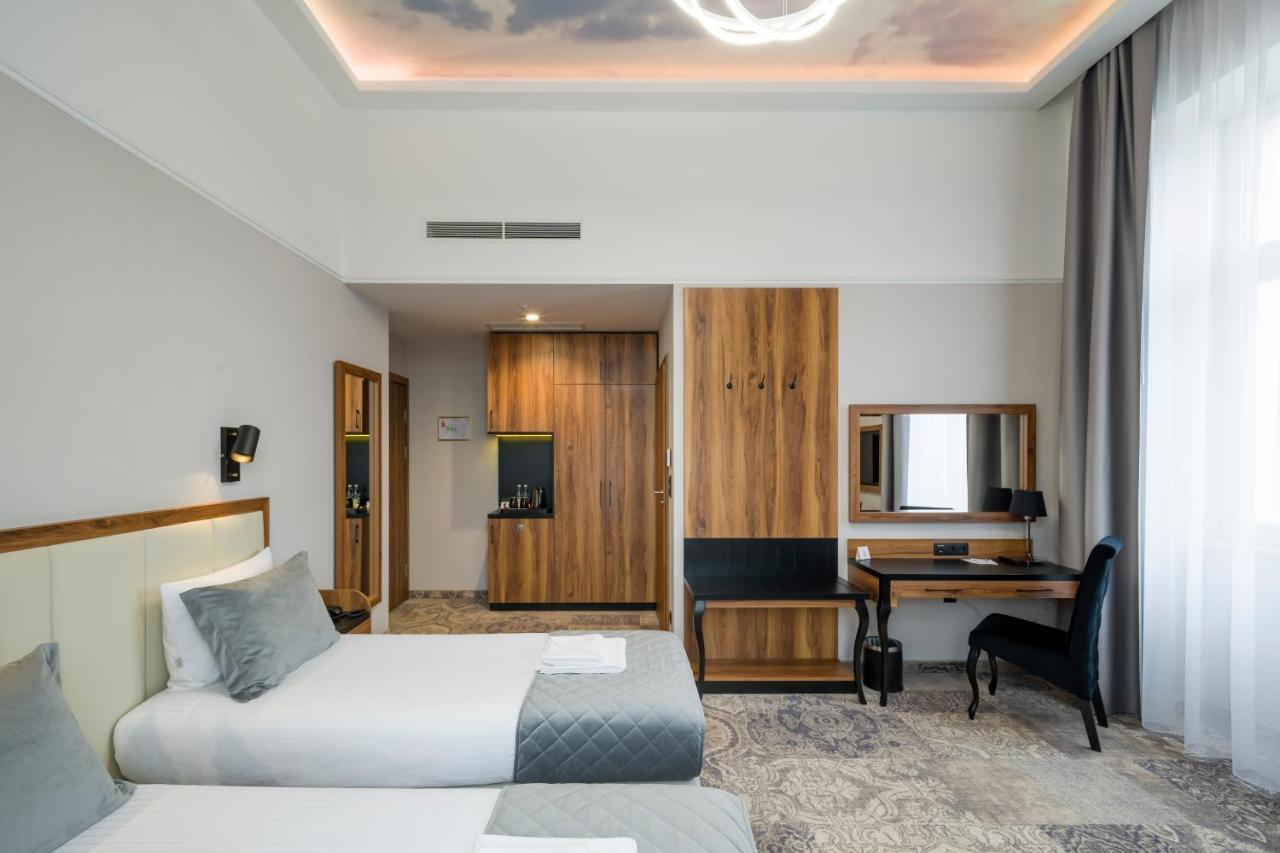 Sky Hotel คราคูฟ ภายนอก รูปภาพ