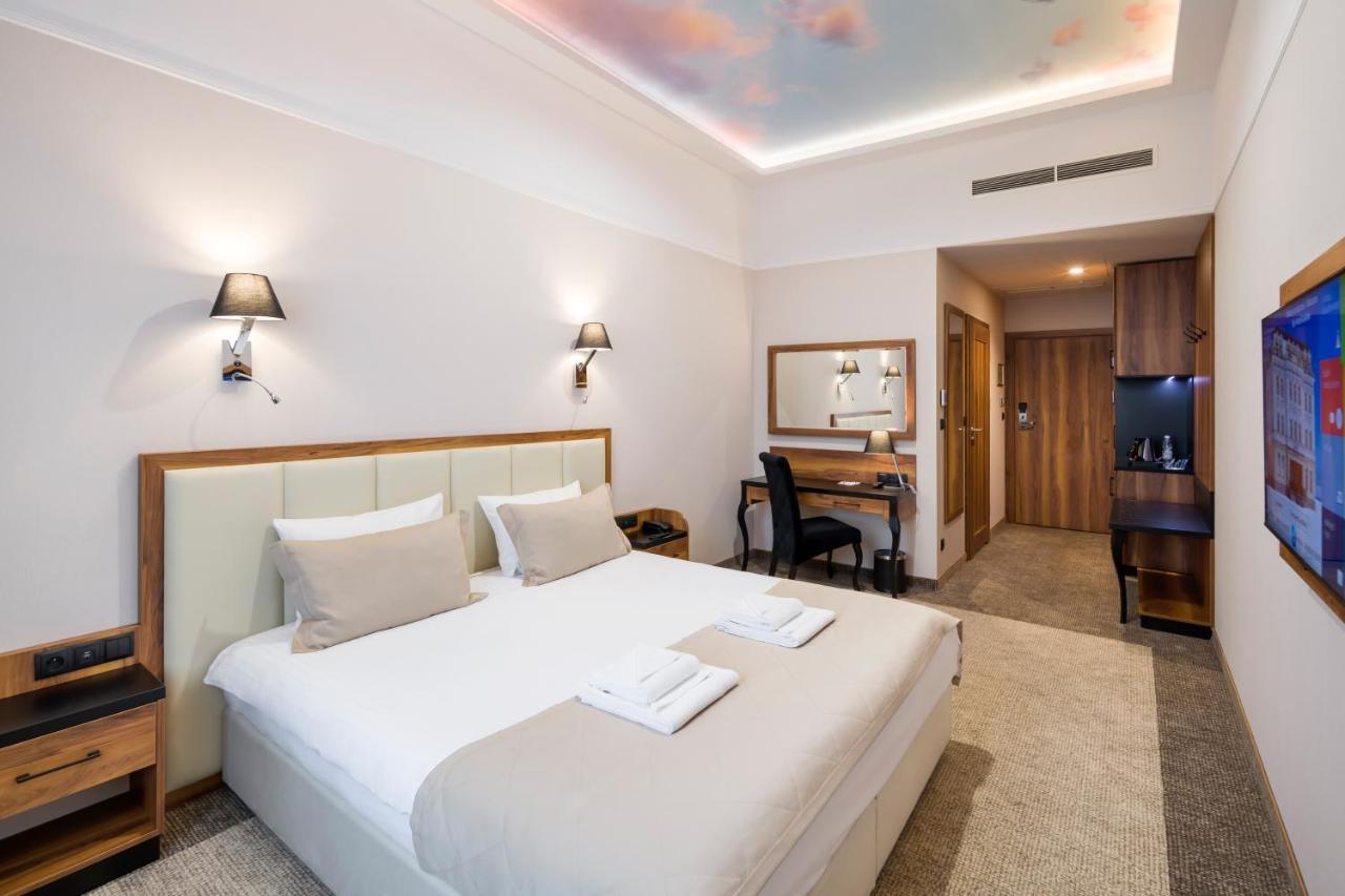 Sky Hotel คราคูฟ ภายนอก รูปภาพ
