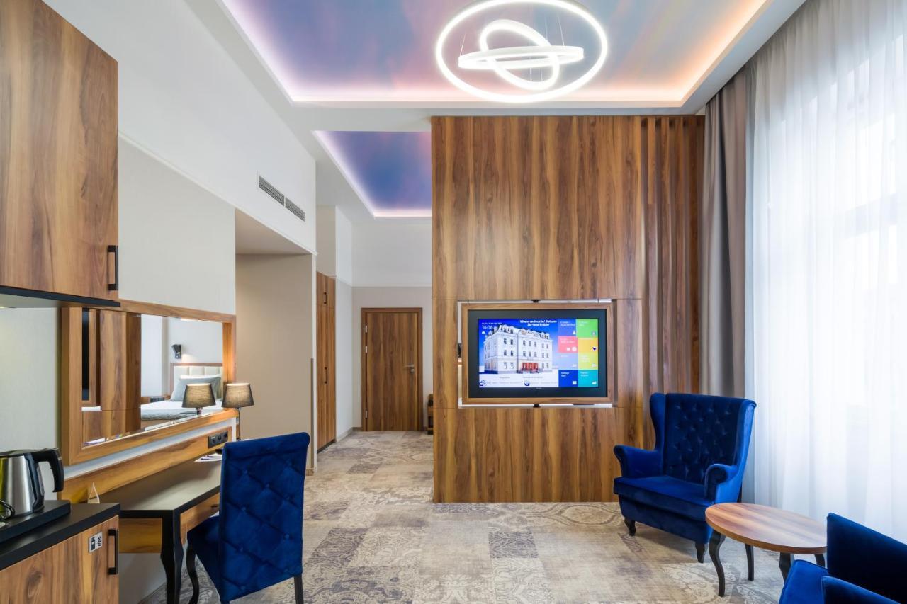 Sky Hotel คราคูฟ ภายนอก รูปภาพ